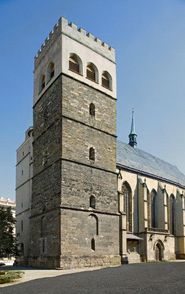 Olomouc. Kostel sv. Mořice. Hranolová věž kostela.